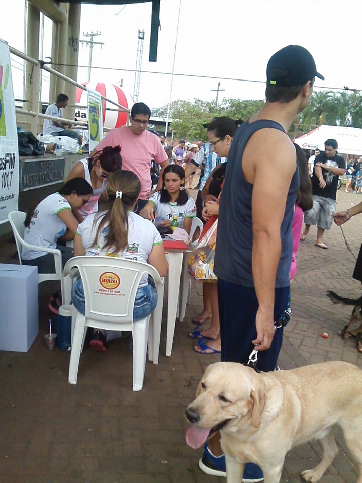 Fotos da 1ª Cãominhada da Três Lagoas FM 2015