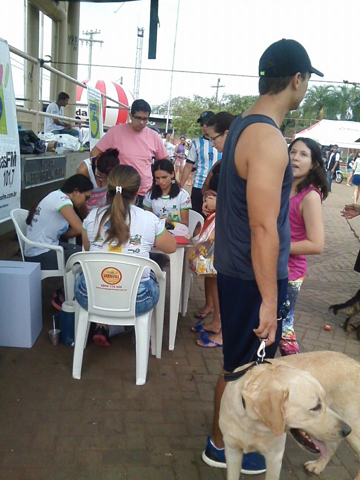 Fotos da 1ª Cãominhada da Três Lagoas FM 2015