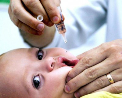 Metade das crianças não foi vacinada contra a pólio; campanha acaba na 2ª