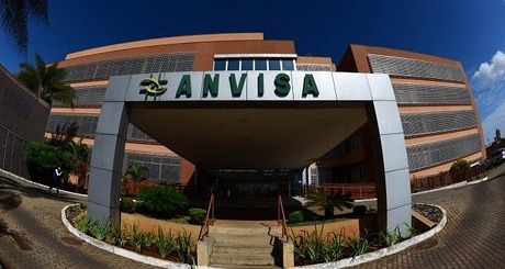 Diretoria da Anvisa aprova uso emergencial de vacinas contra Covid-19 Modalidade possibilita que empresas entrem com pedido mais rápido no registro sanitário na agência