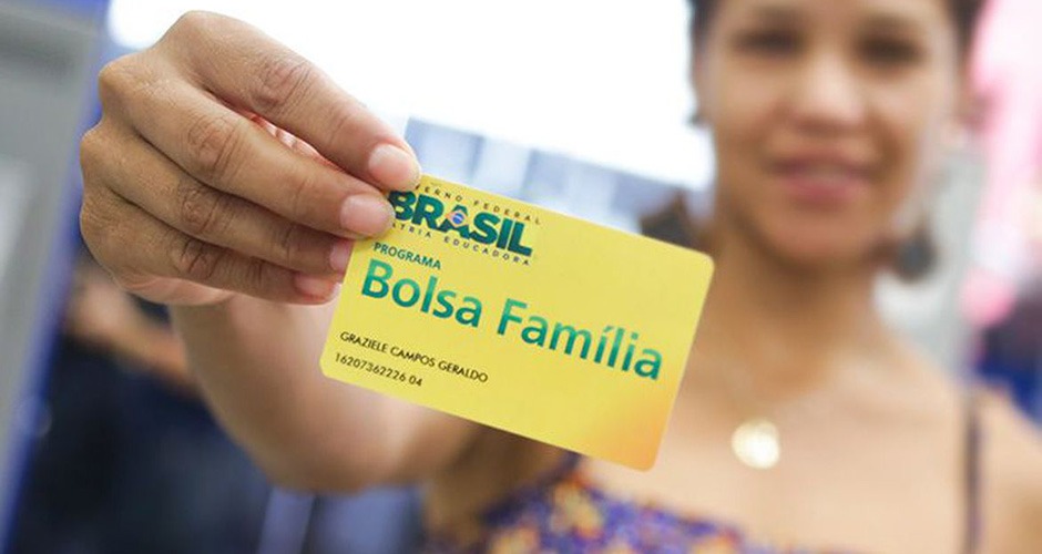 Governo amplia prazo de saques do Bolsa Família Beneficiários passam a ter 270 dias para sacar os recursos
