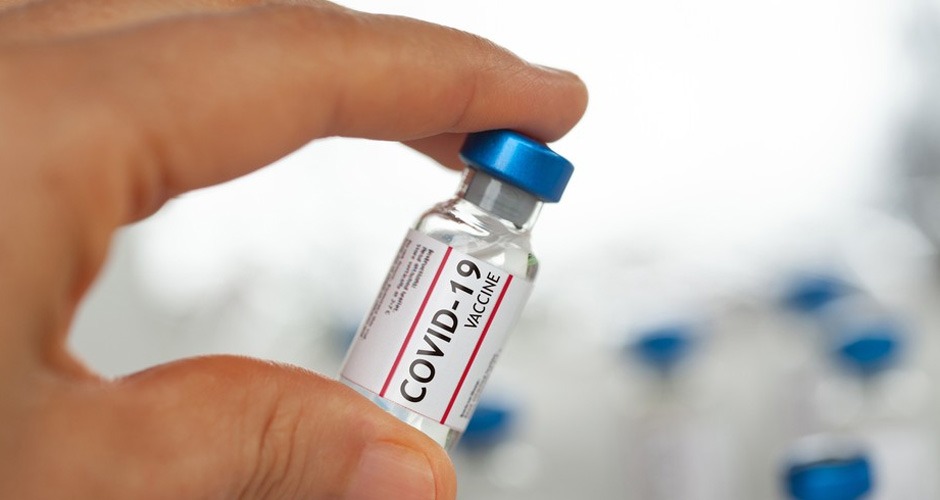 A vacina com a importação aprovada foi a produzida na Índia pela Serum Institute of India