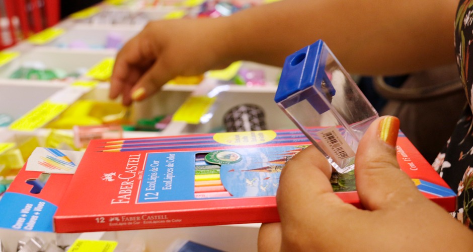 Procon elabora lista de itens que não podem constar no pedido de material escolar