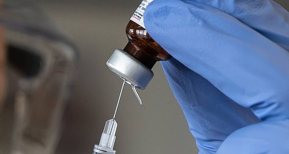 O primeiro lote com a vacina começou a ser distribuído em MS nesta segunda-feira