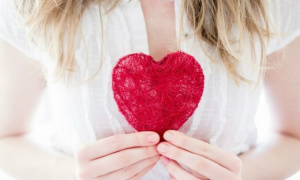 Infarto em mulheres: saiba como os sintomas são diferentes dos que os homens apresentam Infarto em mulheres: saiba como os sintomas são diferentes dos que os homens apresentam